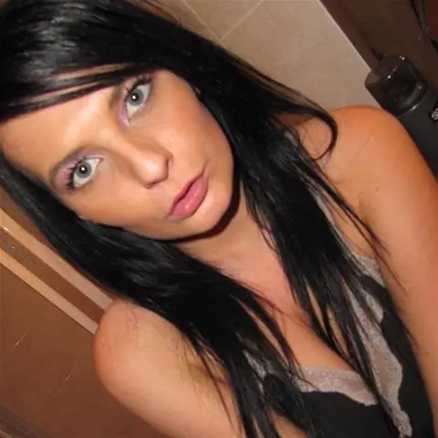 LouiseD image 1